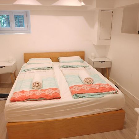 אונדאיי Apartment 55 M2, Sunny Garden & Pool In Villa 1905 מראה חיצוני תמונה